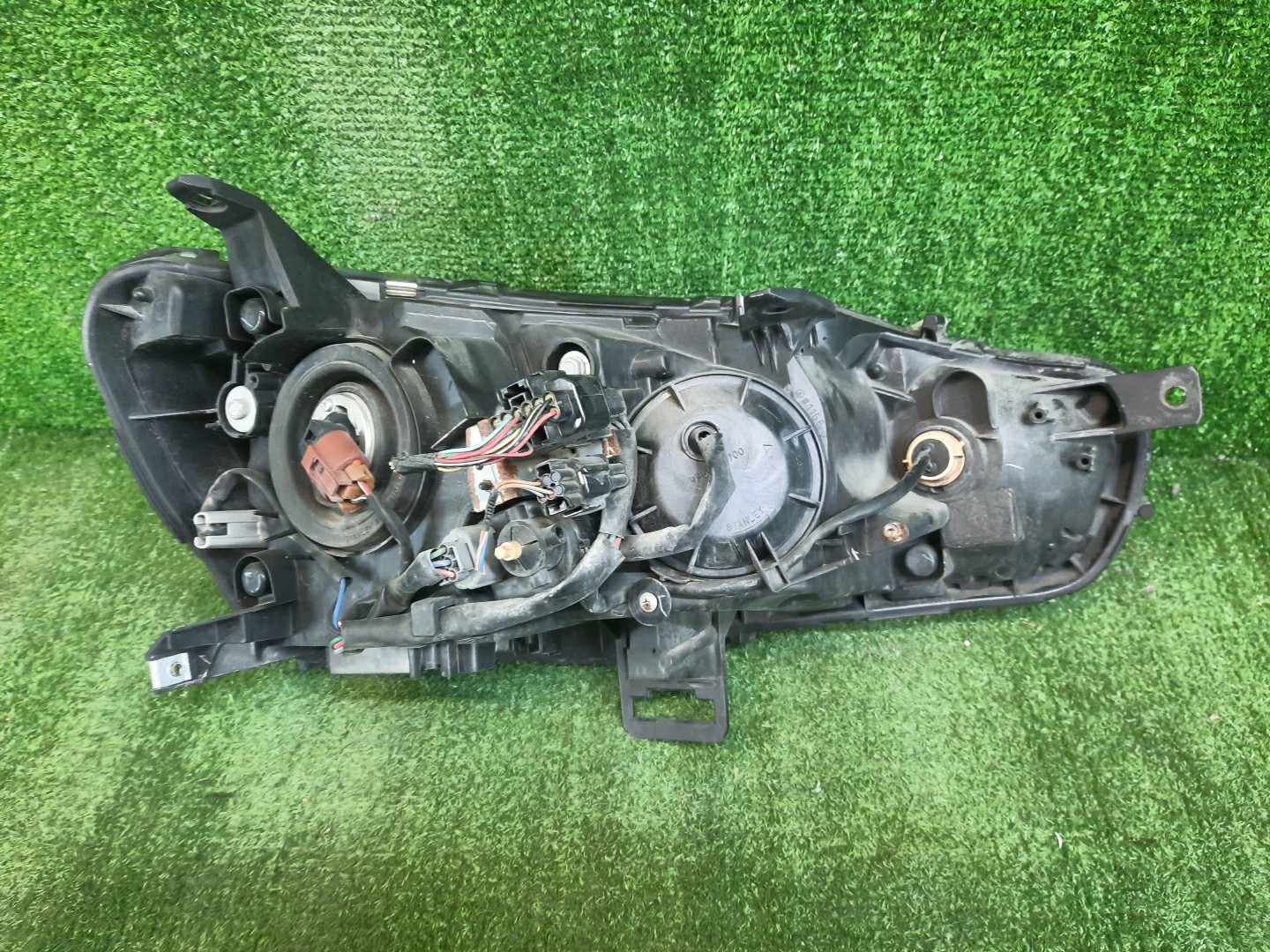 Фара левая передняя MITSUBISHI LANCER, GALANT FORTIS CY4A, CY2A, CY3A, CY6A, CX6A, CX4A, CX3A 4 ракурс