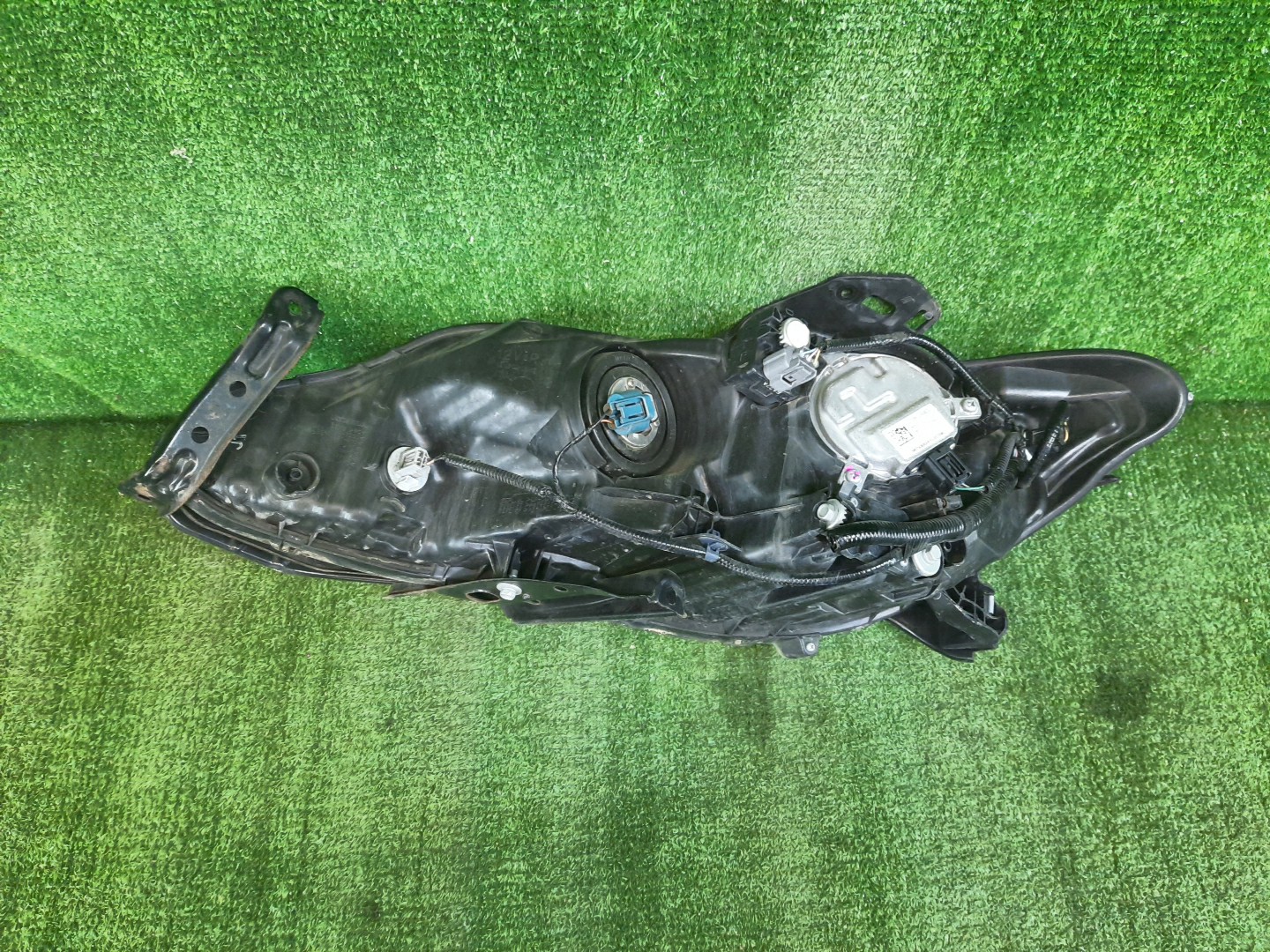Фара правая передняя HONDA JADE FR4 3 ракурс