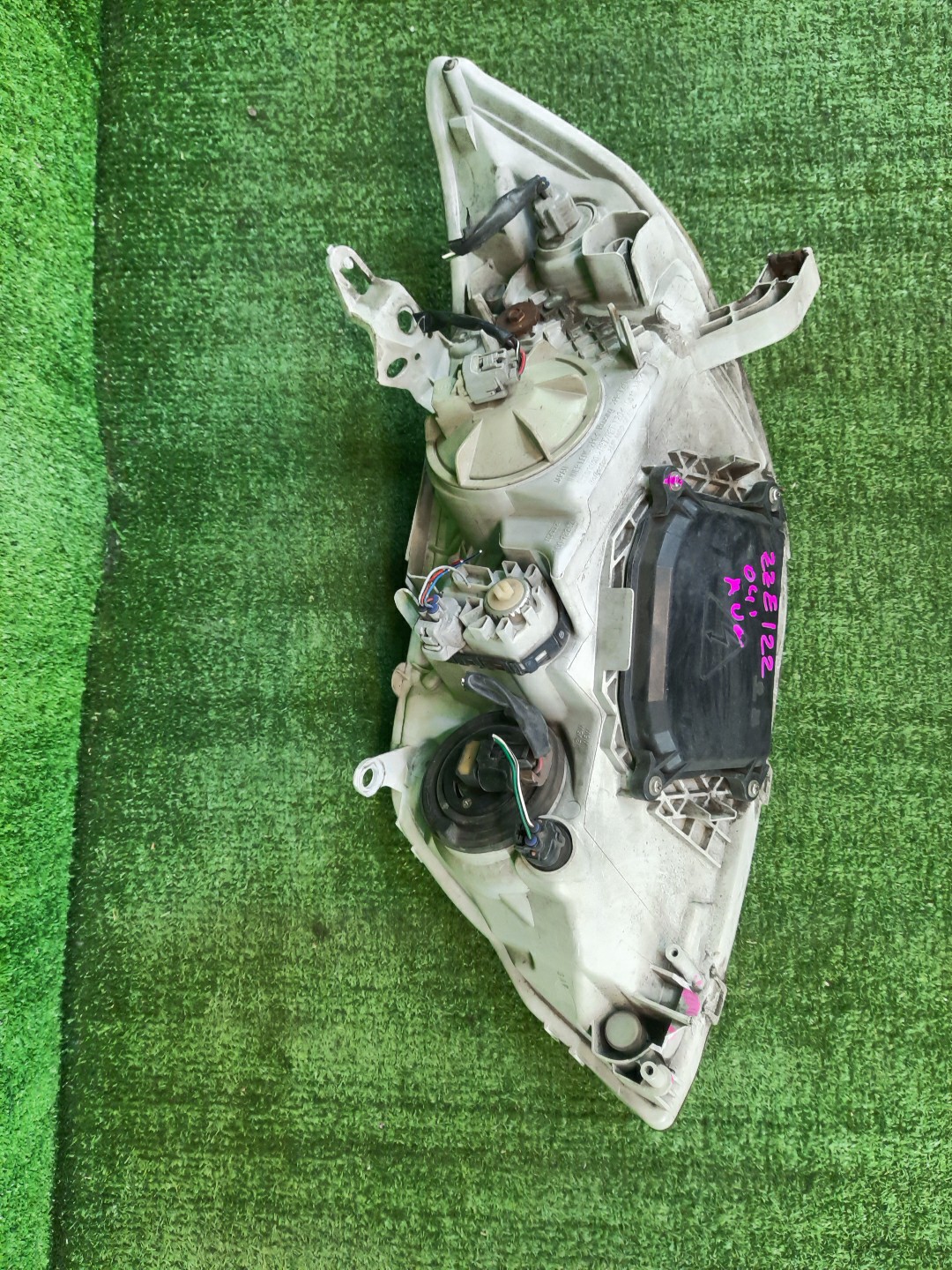 Фара правая передняя TOYOTA COROLLA, COROLLA FIELDER ZZE124, NZE121, NZE120, ZZE122, NZE124, CE121, NZE121G, ZZE123G, ZZE124G, ZZE122G, NZE124G , 1NZ-FE, 1ZZ-FE 3 ракурс