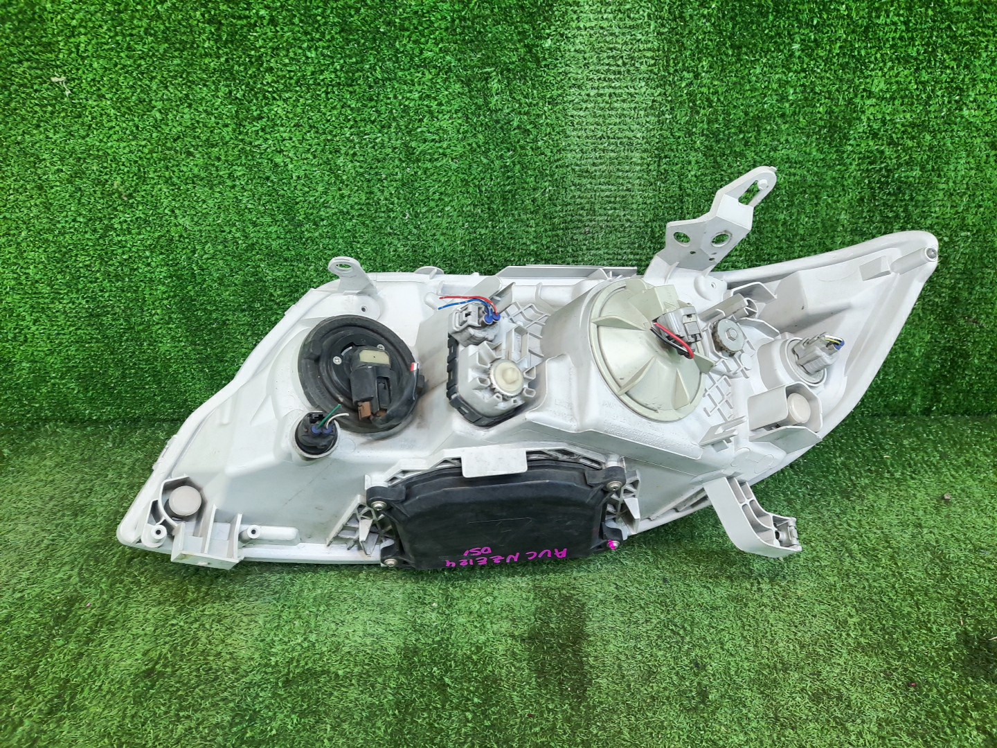 Фара правая передняя TOYOTA COROLLA, COROLLA FIELDER ZZE124, NZE121, NZE120, ZZE122, NZE124, CE121, NZE121G, ZZE123G, ZZE124G, ZZE122G, NZE124G , 1NZ-FE, 1ZZ-FE 4 ракурс