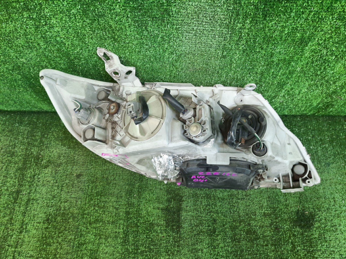 Фара левая передняя TOYOTA COROLLA, COROLLA FIELDER ZZE124, NZE121, NZE120, ZZE122, NZE124, CE121, NZE121G, ZZE123G, ZZE124G, ZZE122G, NZE124G , 1NZ-FE, 1ZZ-FE 3 ракурс