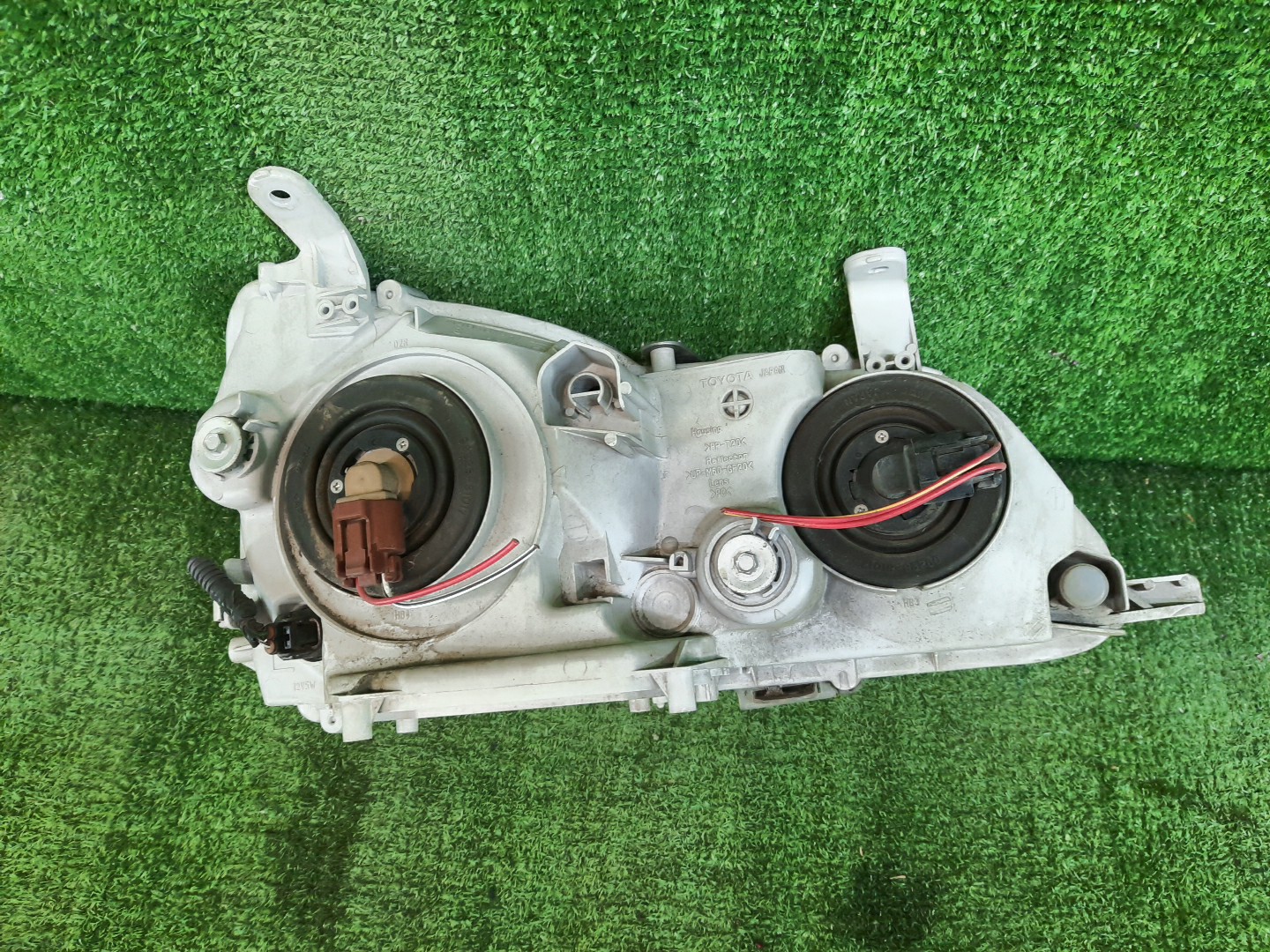 Фара левая передняя TOYOTA GAIA SXM10G, SXM15G, CXM10G, ACM10G, ACM15G 2 ракурс Фара левая передняя TOYOTA GAIA SXM10G, SXM15G, CXM10G, ACM10G, ACM15G 2 ракурс