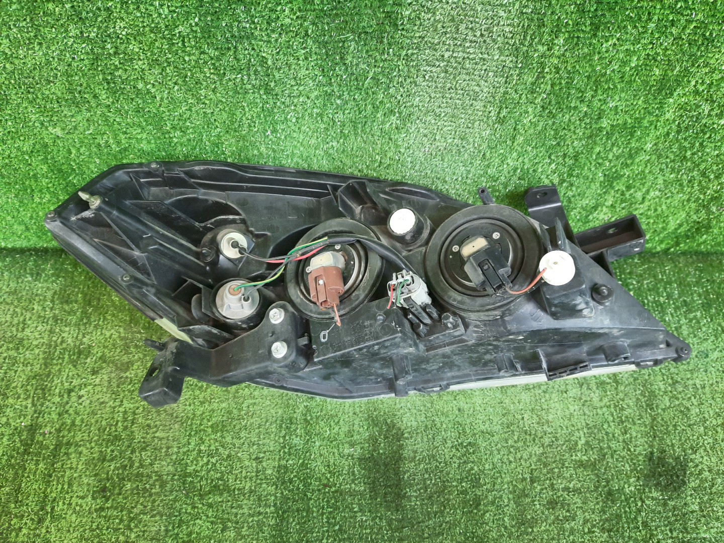Фара левая передняя NISSAN PRIMERA P12, QP12, TNP12, TP12, HP12, RP12, WTNP12, WTP12, WHP12, WRP12 , QG18DE, QR20DE, SR20VE, QR25DD 2 ракурс