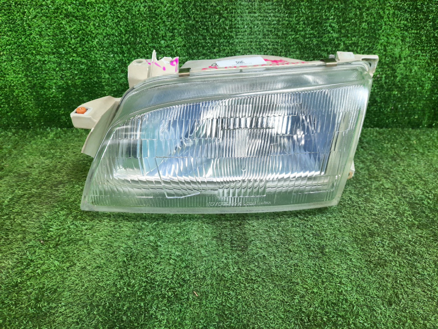 Фара левая передняя TOYOTA CALDINA AT191G, ST191G, ST190G, CT190G, CT196V, ET196V, CT197V, CT199V, CT198V, ST195G, ST198V 1 ракурс