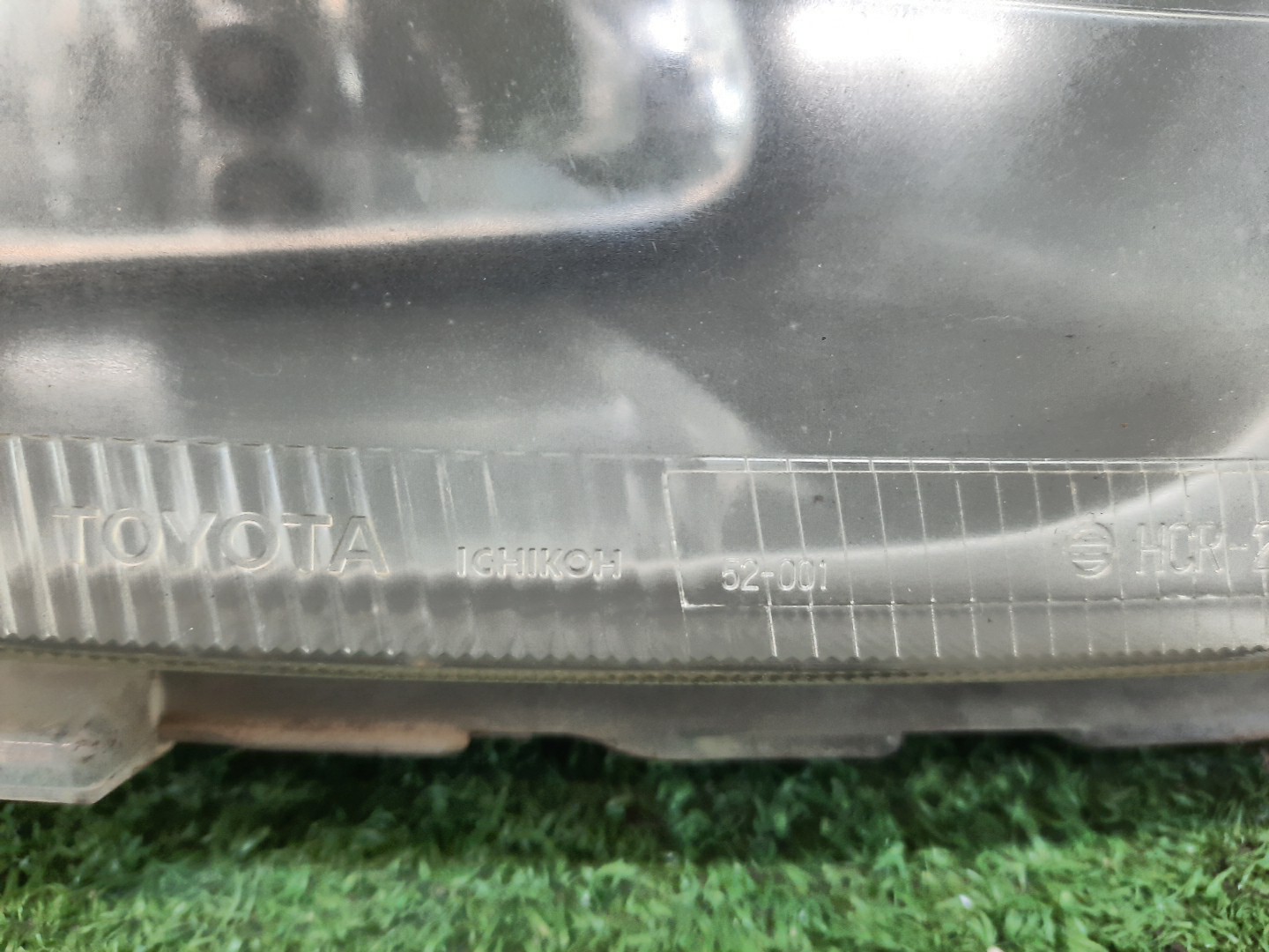 Фара правая передняя TOYOTA VITZ, YARIS SCP10, NCP10, SCP13, NCP15, NCP11, NCP13 4 ракурс