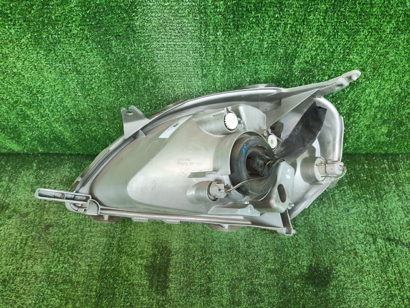 Фара правая передняя TOYOTA VITZ, YARIS SCP10, NCP10, SCP13, NCP15, NCP11, NCP13 3 ракурс