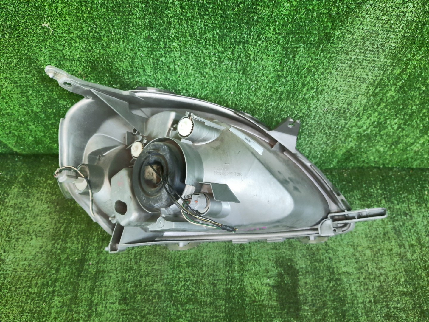 Фара левая передняя TOYOTA VITZ, YARIS SCP10, NCP10, SCP13, NCP15, NCP11, NCP13 2 ракурс