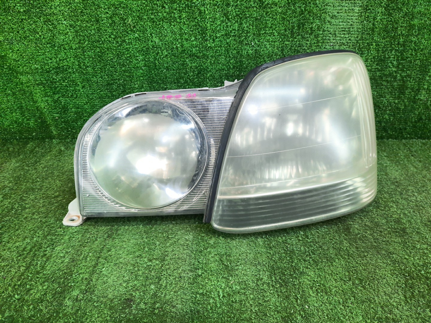 Фара левая передняя TOYOTA PROGRES JCG10, JCG11, JCG15 1 ракурс