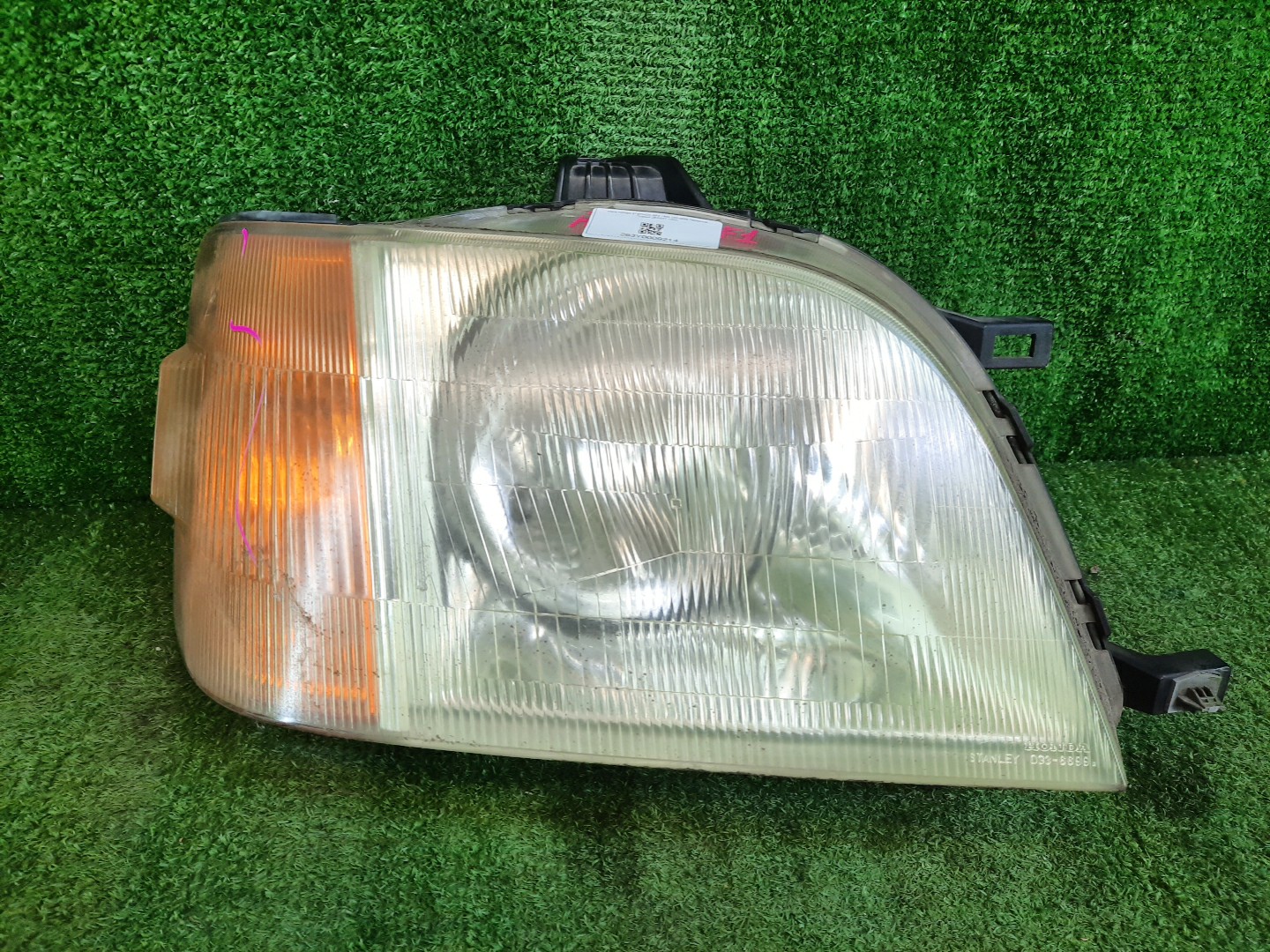 Фара правая передняя HONDA STEPWGN RF1, RF2 1 ракурс