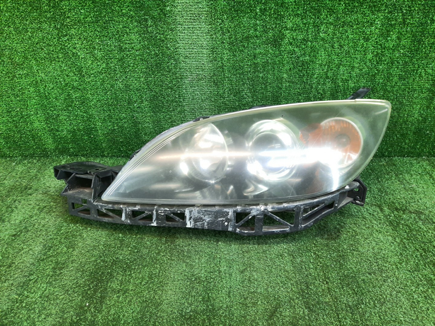 Фара левая передняя MAZDA AXELA, MAZDA 3, 3 BK5P, BK3P, BKEP, BK 1 ракурс