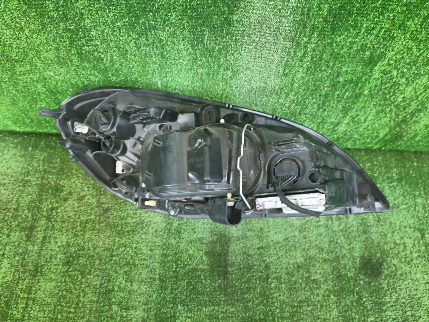 Фара левая передняя VOLVO XC60 DZ44, DZ47, DZ80, DZ99, DZ40, DZ, DZ31, DZ52, DZ69, DZ70, DZ71, DZ72, DZ82, DZ83, DZ87, DZ88, DZ95, DZ90, DZ98 3 ракурс