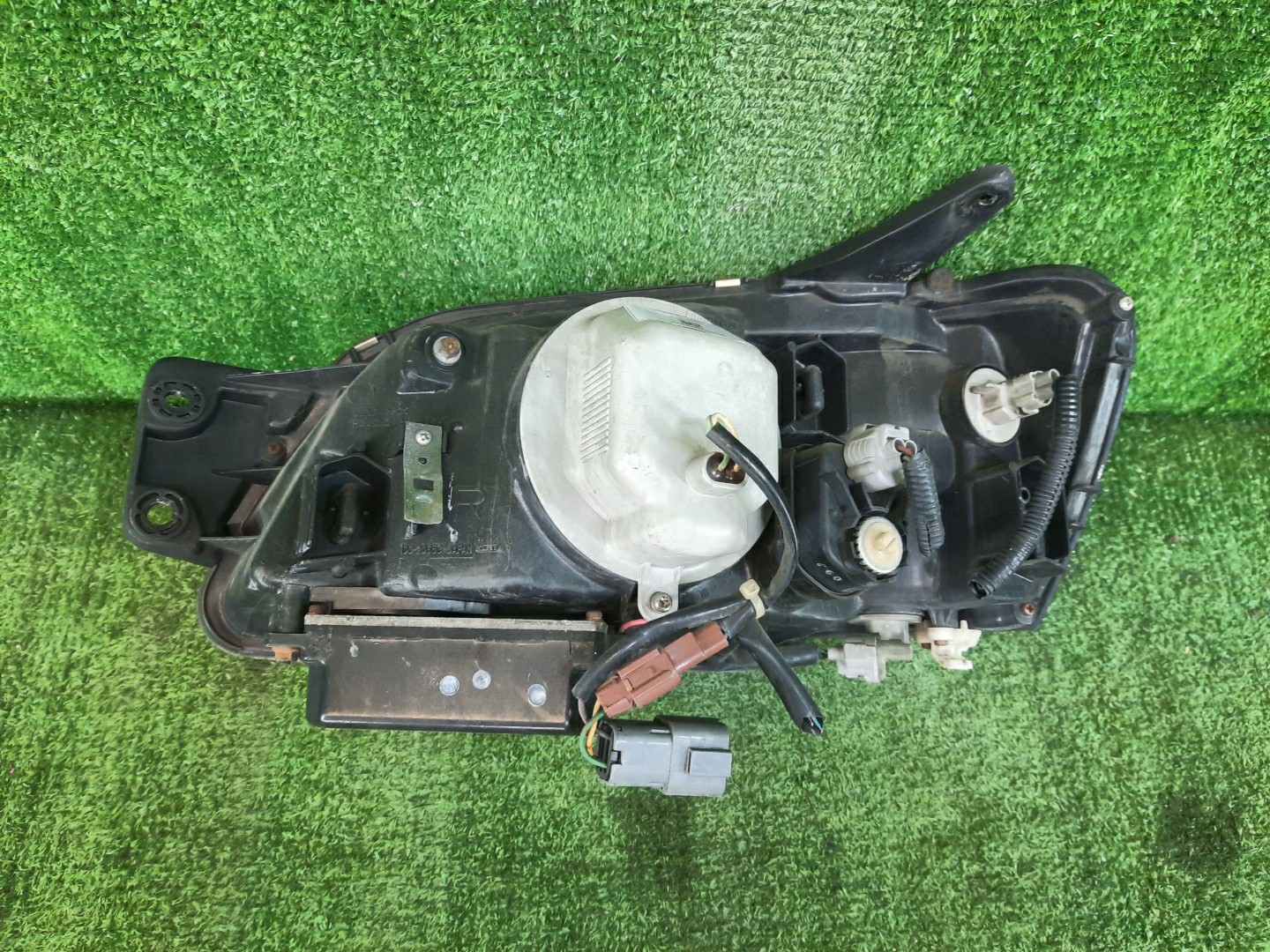 Фара правая передняя SUBARU LEGACY BH9, BE5, BH5, BHE, BHC, BE9 4 ракурс