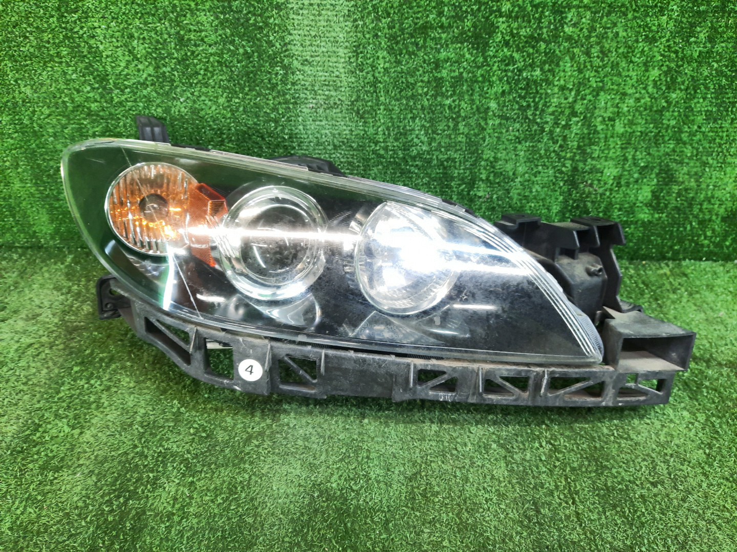 Фара правая передняя MAZDA AXELA, MAZDA 3, 3 BK5P, BK3P, BKEP, BK 1 ракурс Фара правая передняя MAZDA AXELA, MAZDA 3, 3 BK5P, BK3P, BKEP, BK 1 ракурс