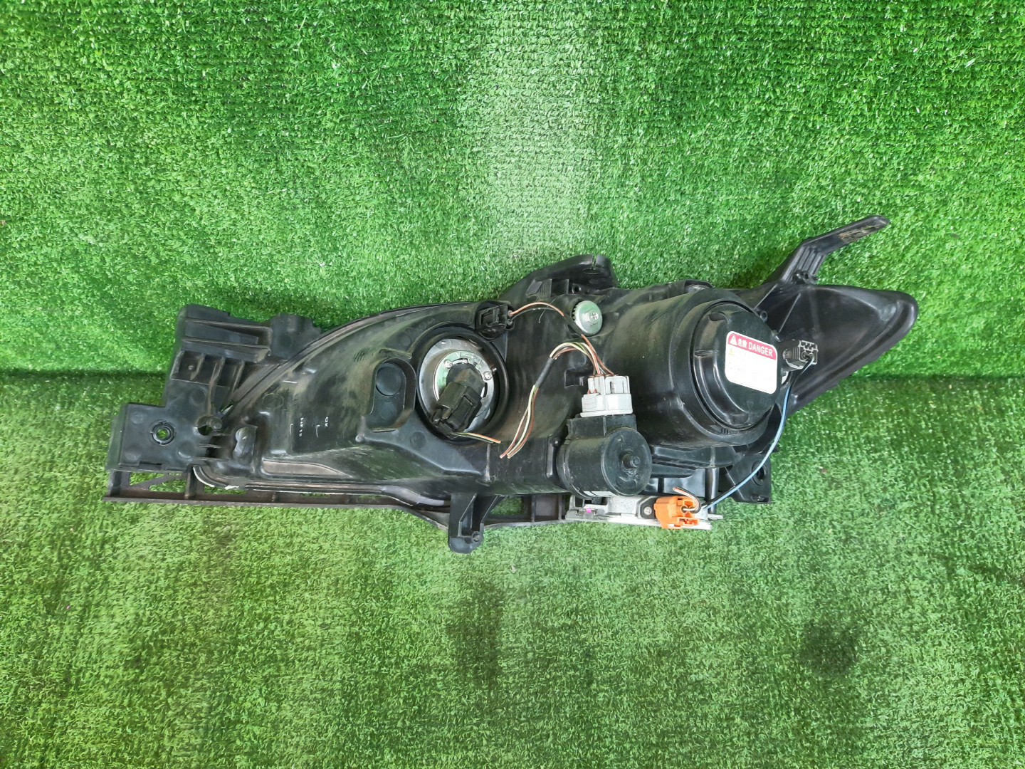 Фара правая передняя MAZDA AXELA, MAZDA 3, 3 BK5P, BK3P, BKEP, BK 3 ракурс