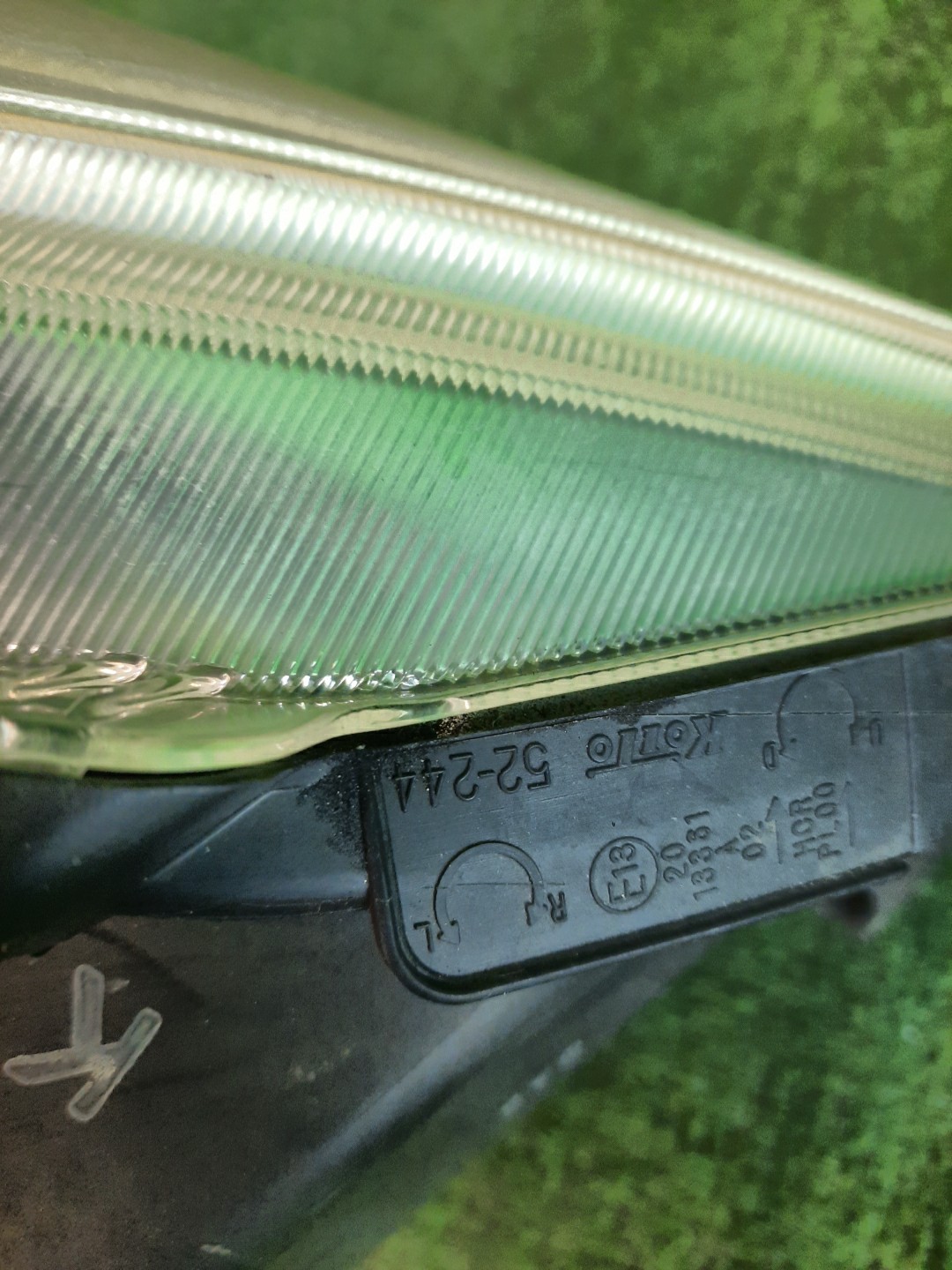 Фара левая передняя TOYOTA AQUA NHP10 3 ракурс