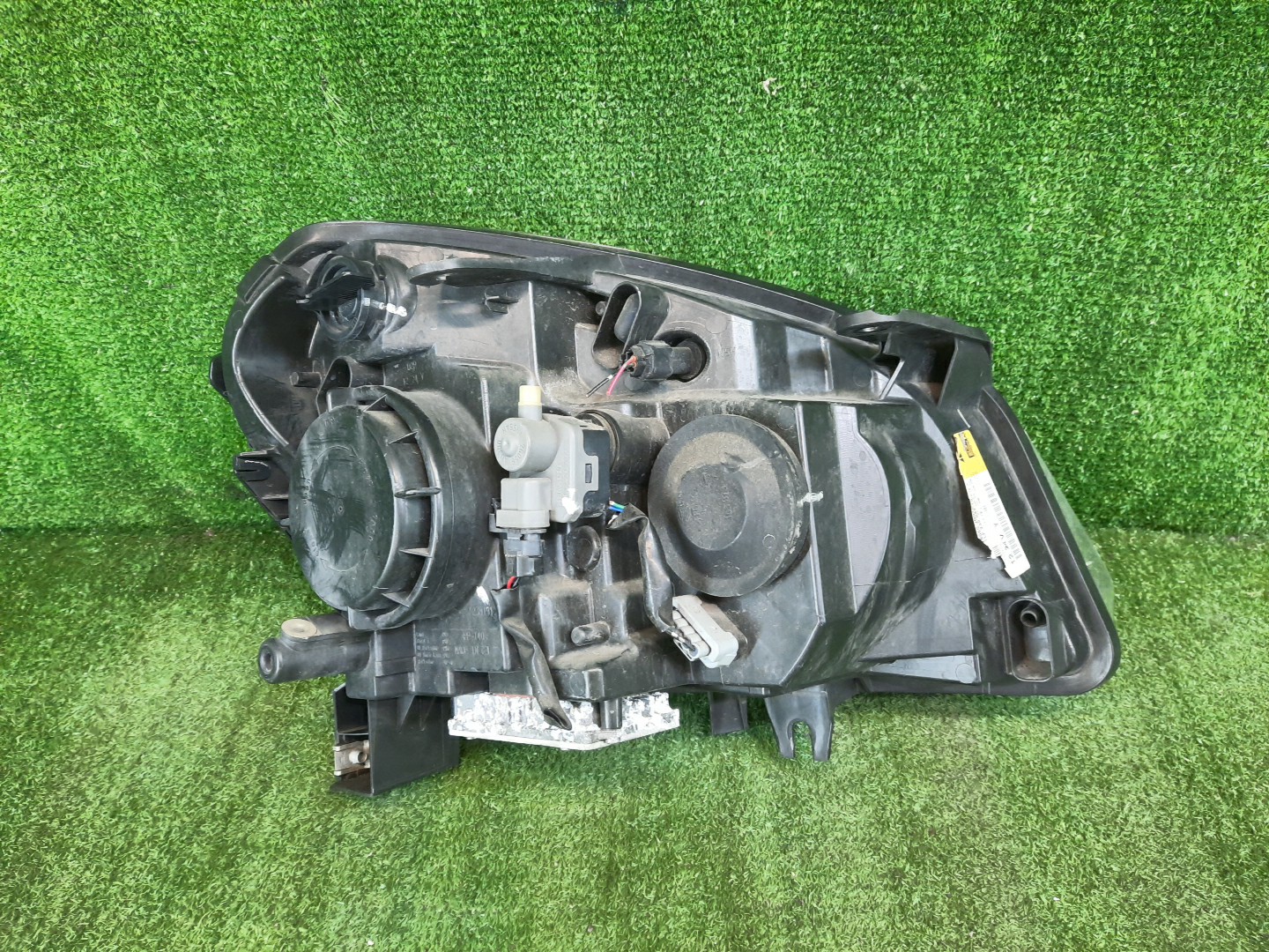 Фара левая передняя NISSAN DUALIS J10, KNJ10, KJ10, NJ10 2 ракурс Фара левая передняя NISSAN DUALIS J10, KNJ10, KJ10, NJ10 2 ракурс