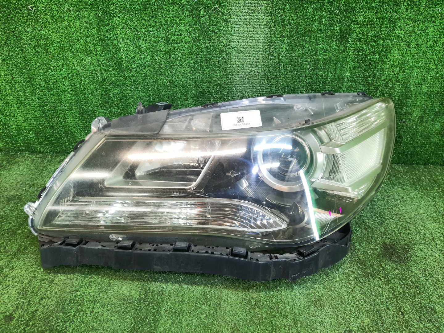 Фара левая передняя HONDA LEGEND KB2 1 ракурс