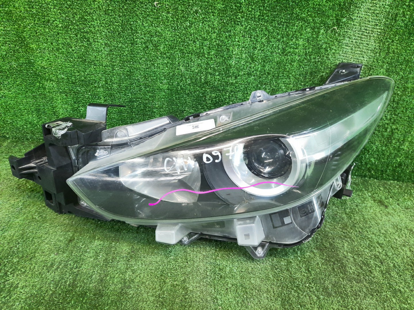 Фара левая передняя MAZDA AXELA, MAZDA 3, 3 BMLFS, BM6FJ, BM2AS, BM2FP, BM2AP, BM5FP, BM5FS, BM5AS, BM5AP, BM2FS, BYEFP, BMEFS, BM 1 ракурс Фара левая передняя MAZDA AXELA, MAZDA 3, 3 BMLFS, BM6FJ, BM2AS, BM2FP, BM2AP, BM5FP, BM5FS, BM5AS, BM5AP, BM2FS, BYEFP, BMEFS, BM 1 ракурс