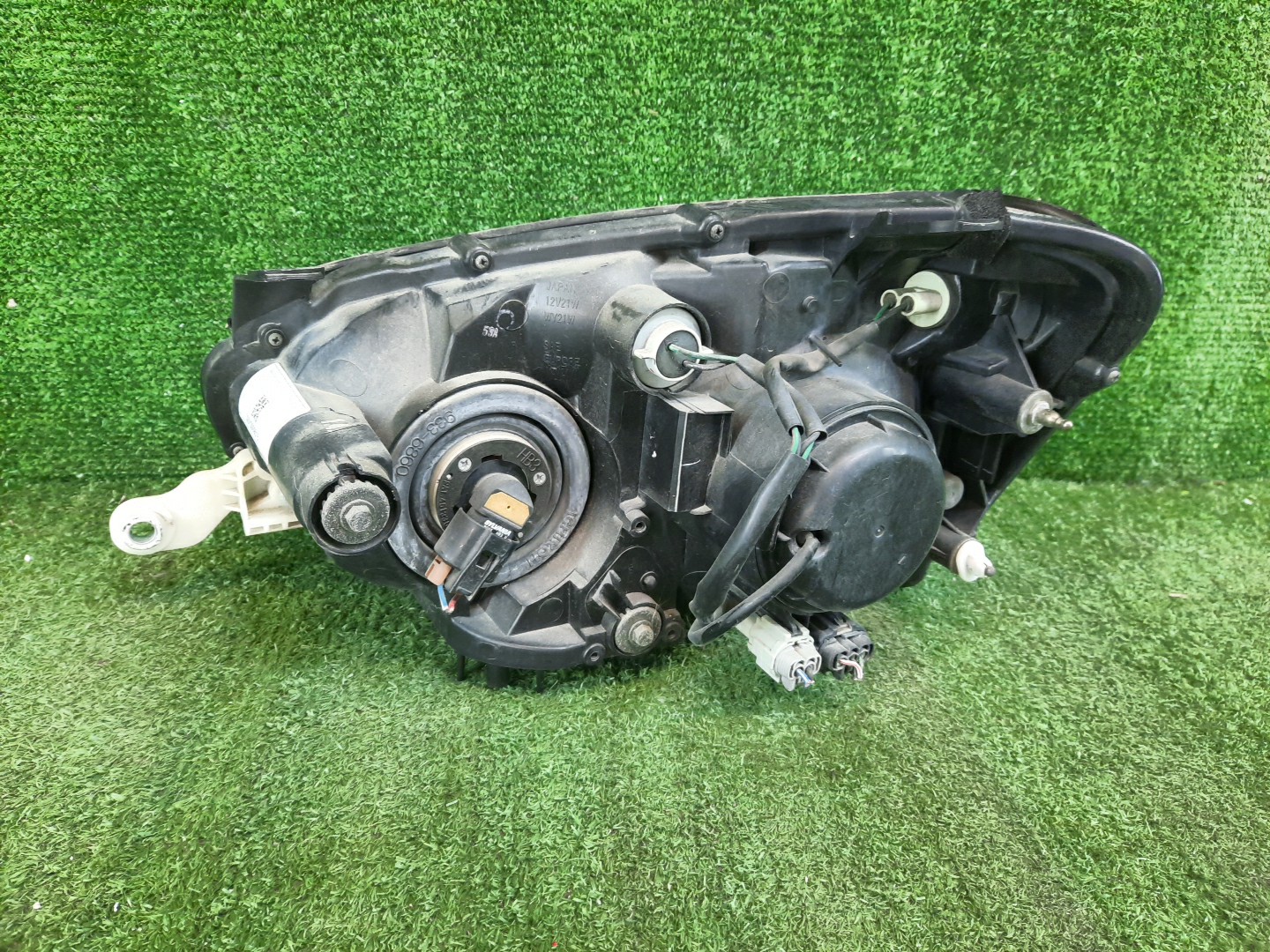 Фара правая передняя SUBARU IMPREZA WRX, IMPREZA GDA, GGA, GDD, GG2, GG9, GGD, GG3, GGC, GD3, GD2, GD9 2 ракурс