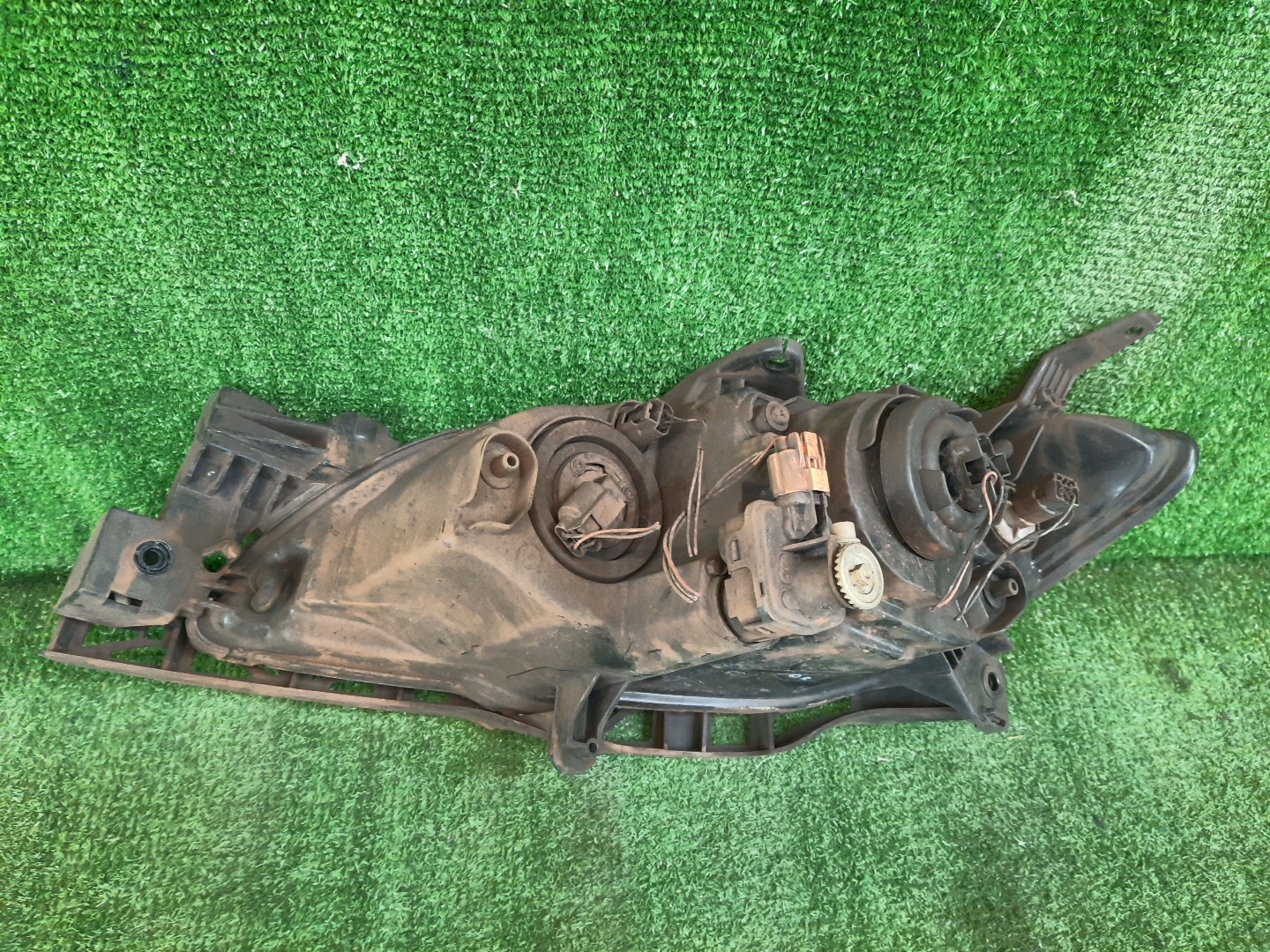 Фара правая передняя MAZDA AXELA, MAZDA 3, 3 BK5P, BK3P, BKEP, BK 2 ракурс