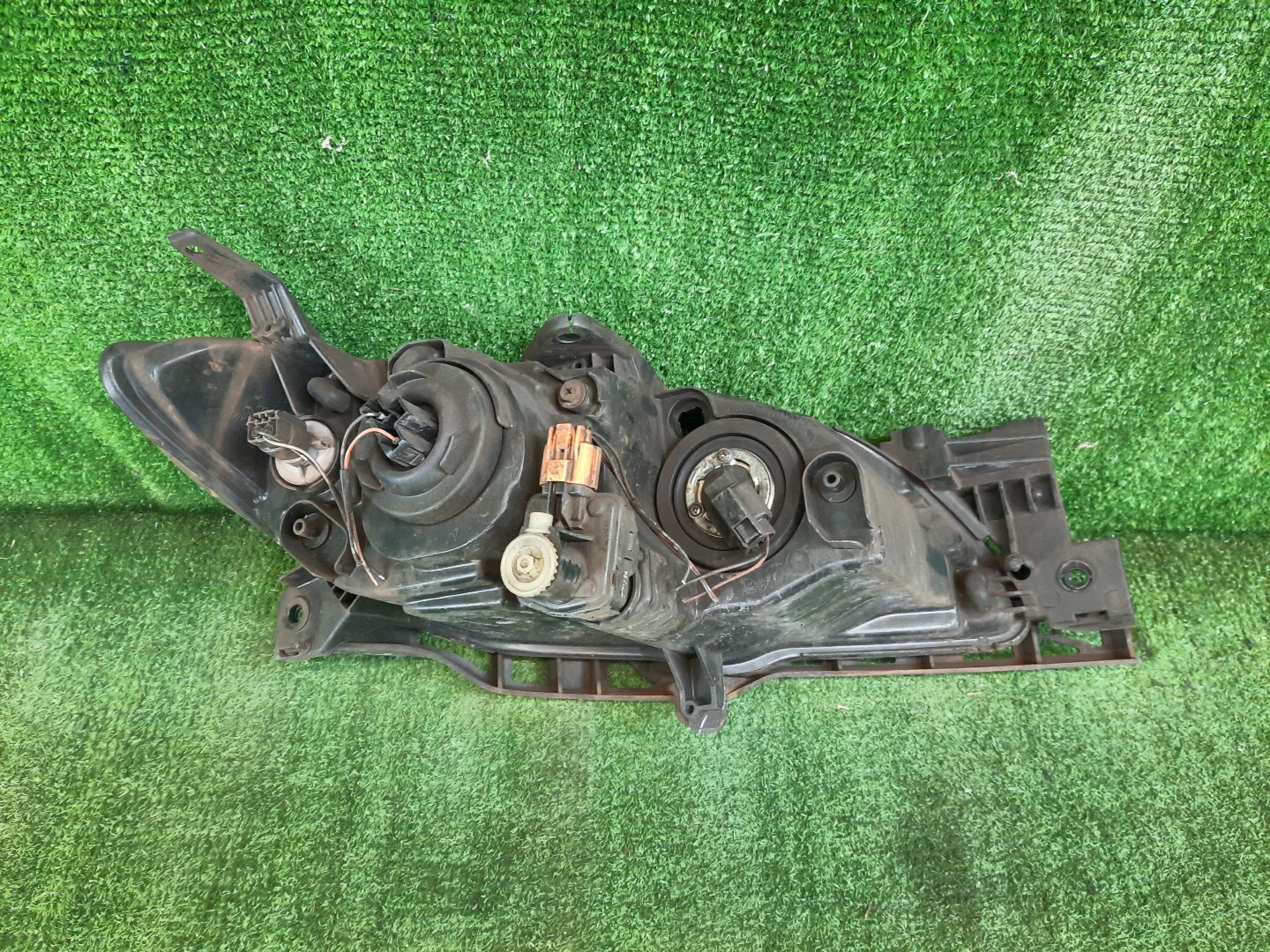 Фара левая передняя MAZDA AXELA, MAZDA 3, 3 BK5P, BK3P, BKEP, BK 2 ракурс