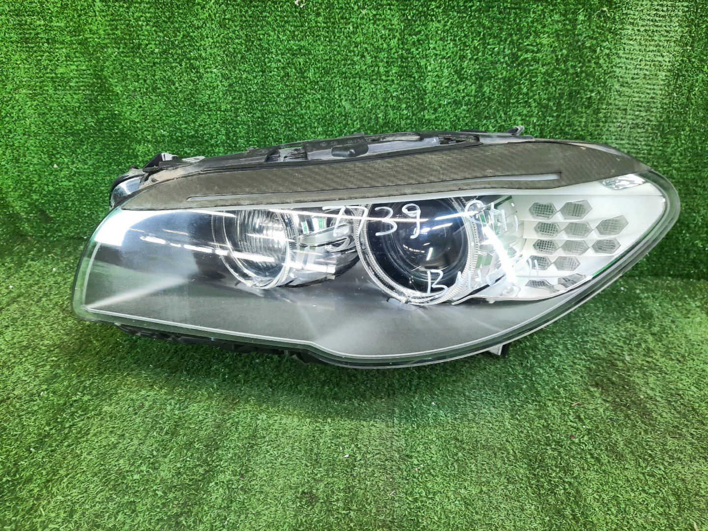 Фара левая передняя BMW 520d, 525d, 530d, 535d, 5-Series, 535i, 528i, 530i, 520i, 523i, 550i F11, F10, FZ35, FR35, XG20, FW20, XG28, FP25, FR30, FR44 1 ракурс
