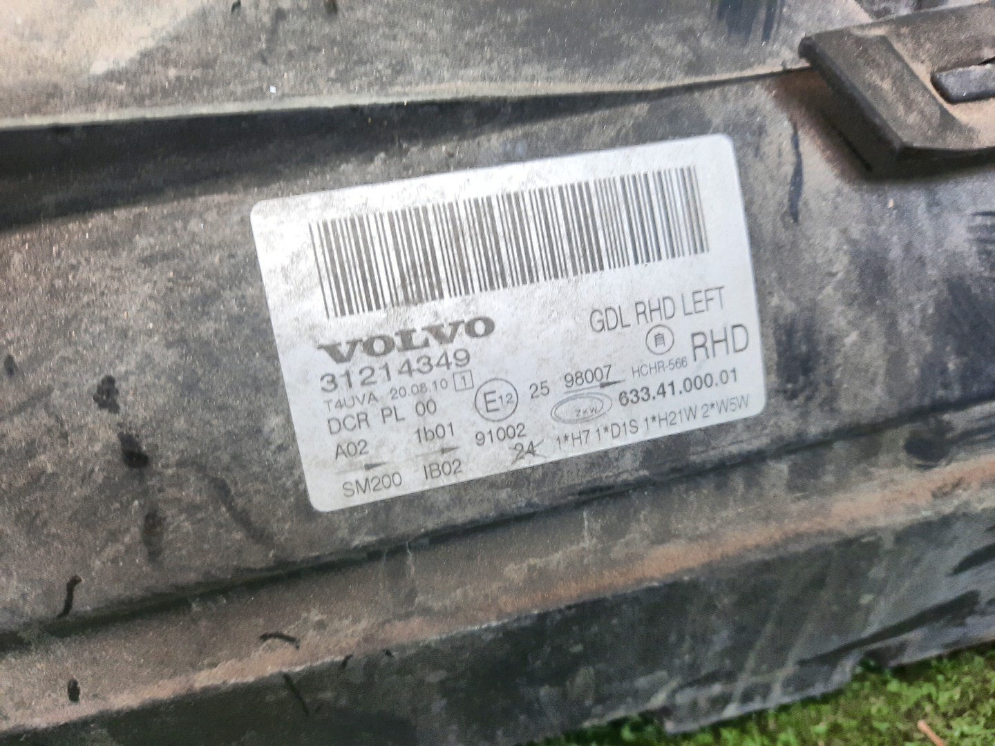 Фара левая передняя VOLVO XC70, V70, S80 BZ52, BZ88, BZ80, BZ69, BZ87, BZ70, BZ82, BZ83, BZ90, BZ95, BZ, BZ81, BZ73, BW60, BW47, BW40, BW90, BW69, BW71, BW98, BW56, BW48, AS60, AS98, AS90, AS95, AS40, AS70, AS 3 ракурс
