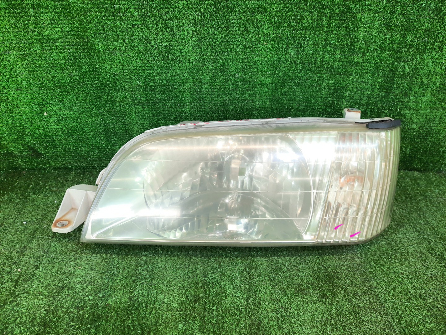 Фара левая передняя TOYOTA CAMRY SV40, SV41, CV43, CV40, SV43 1 ракурс