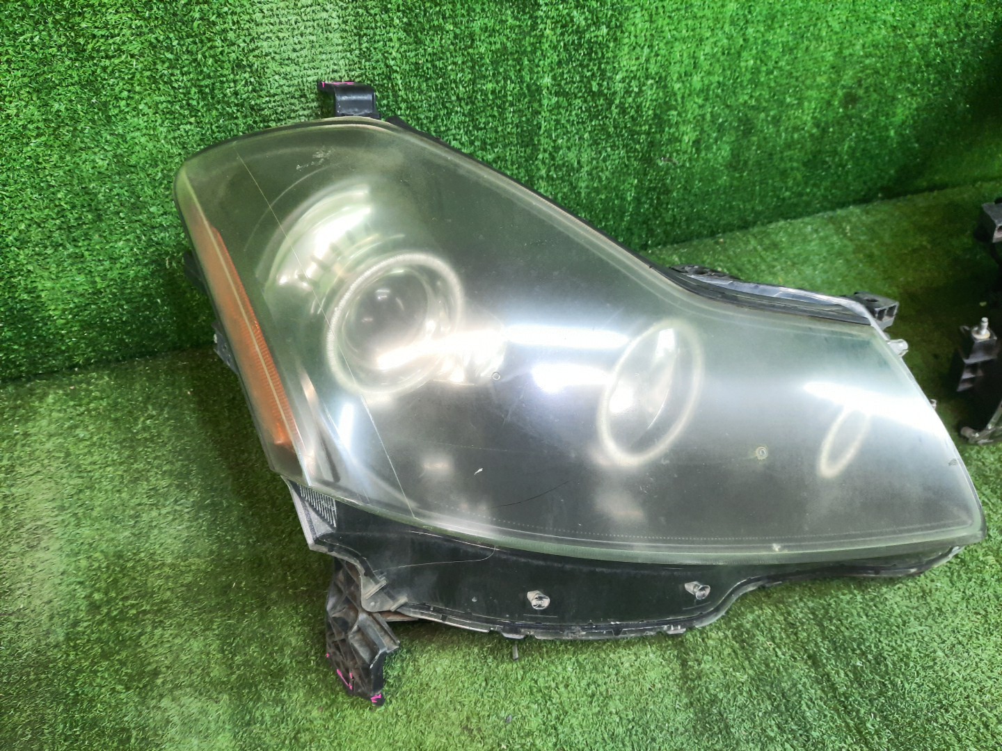 Фара левая передняя NISSAN FUGA Y50, PNY50, PY50, GY50 2 ракурс