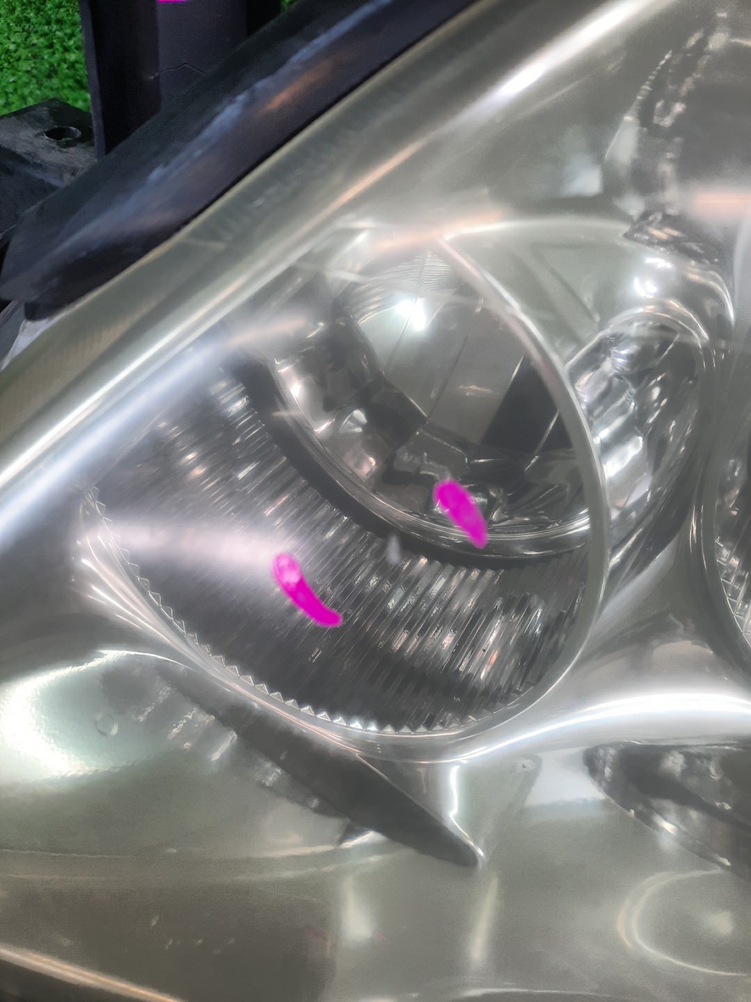 Фара левая передняя NISSAN PRIMERA P12, QP12, TNP12, TP12, HP12, RP12, WTNP12, WTP12, WHP12, WRP12 , QG18DE, QR20DE, SR20VE, QR25DD 3 ракурс