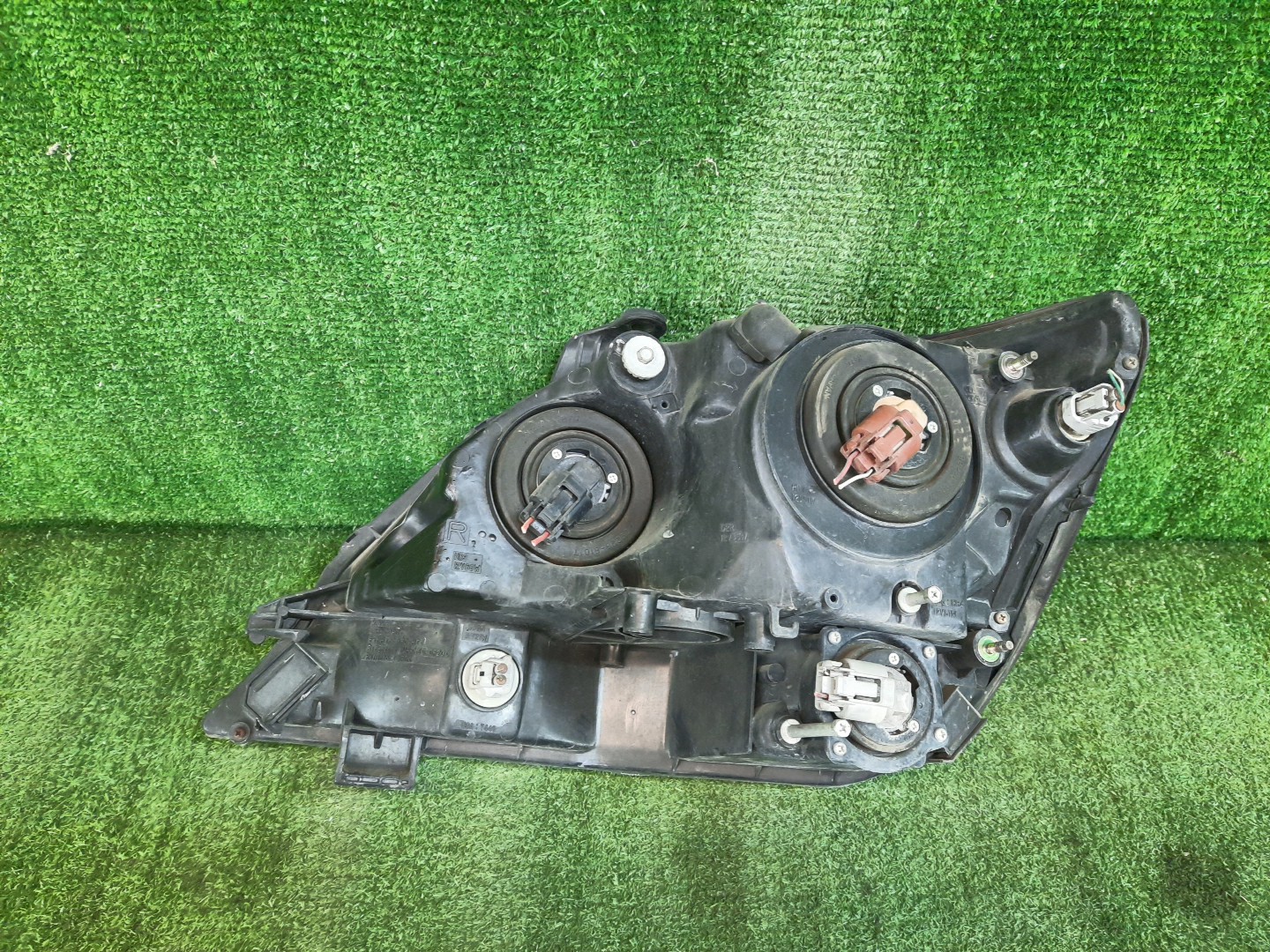 Фара правая передняя TOYOTA HARRIER MCU15W, MCU10W, SXU15W, SXU10W, ACU10W, ACU15W 2 ракурс