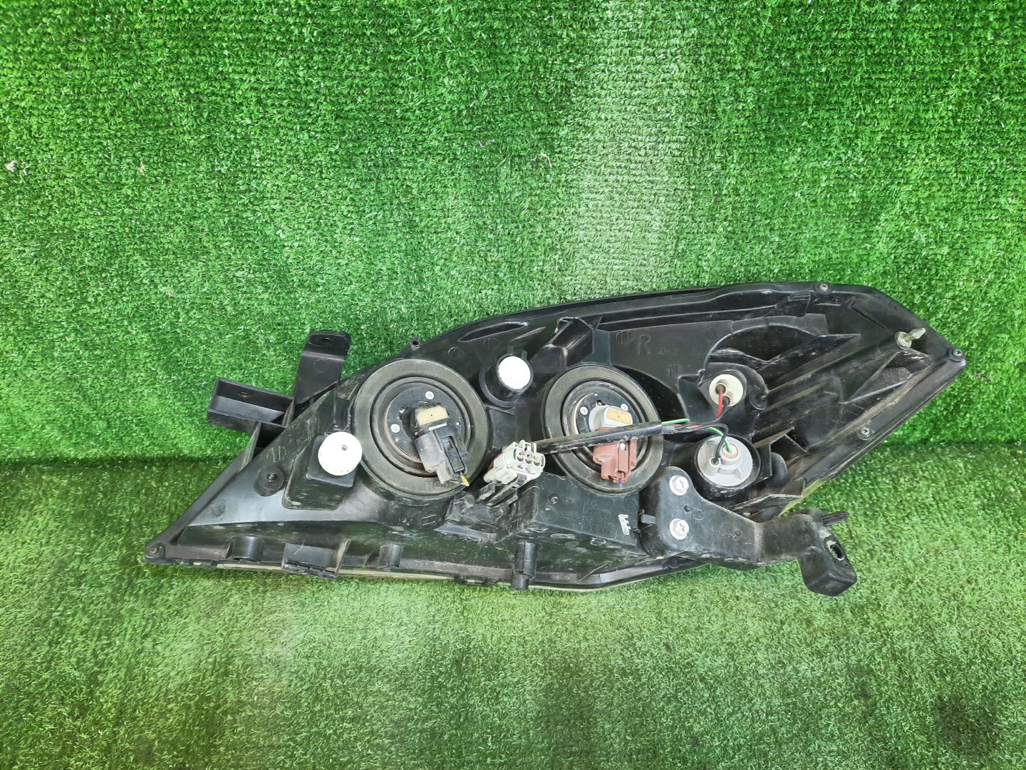 Фара правая передняя NISSAN PRIMERA P12, QP12, TNP12, TP12, HP12, RP12, WTNP12, WTP12, WHP12, WRP12 , QG18DE, QR20DE, SR20VE, QR25DD 2 ракурс