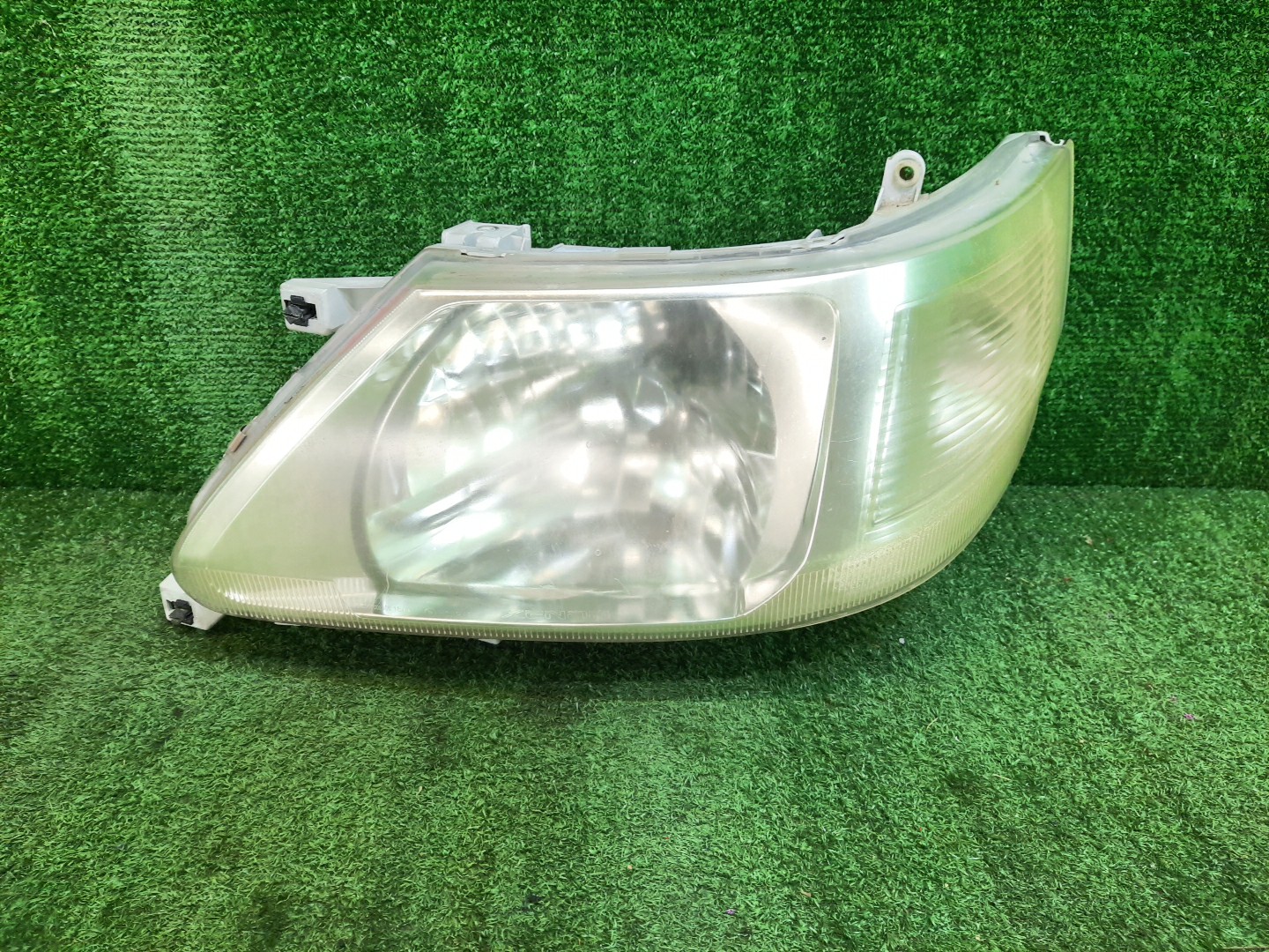 Фара левая передняя NISSAN SERENA TNC24, TC24, RC24, PC24, PNC24, VC24, VNC24 1 ракурс