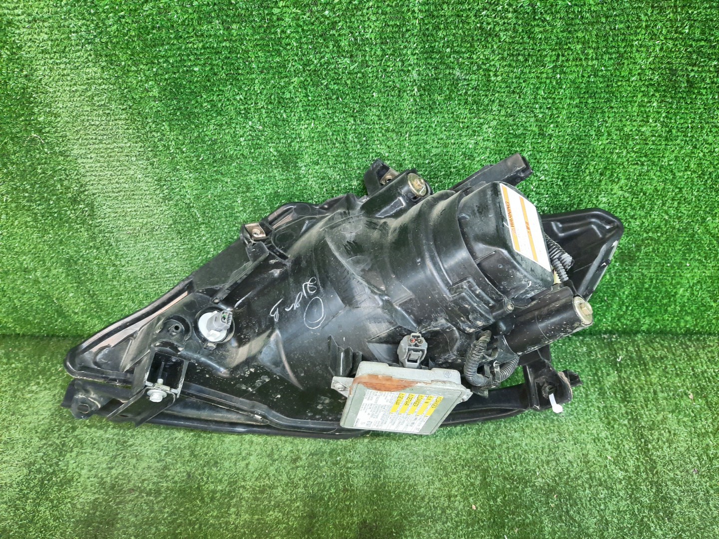 Фара правая передняя HONDA FIT ARIA GD6, GD9, GD8, GD7 3 ракурс