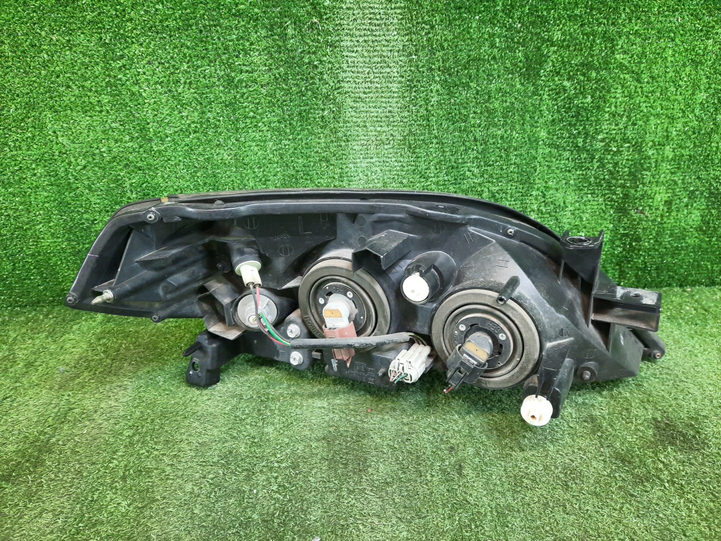 Фара левая передняя NISSAN PRIMERA P12, QP12, TNP12, TP12, HP12, RP12, WTNP12, WTP12, WHP12, WRP12 , QG18DE, QR20DE, SR20VE, QR25DD 2 ракурс