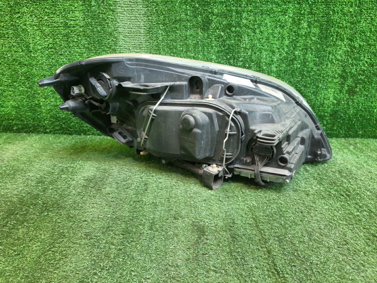 Фара левая передняя VOLVO XC60 DZ44, DZ47, DZ80, DZ99, DZ40, DZ, DZ31, DZ52, DZ69, DZ70, DZ71, DZ72, DZ82, DZ83, DZ87, DZ88, DZ95, DZ90, DZ98 3 ракурс Фара левая передняя VOLVO XC60 DZ44, DZ47, DZ80, DZ99, DZ40, DZ, DZ31, DZ52, DZ69, DZ70, DZ71, DZ72, DZ82, DZ83, DZ87, DZ88, DZ95, DZ90, DZ98 3 ракурс
