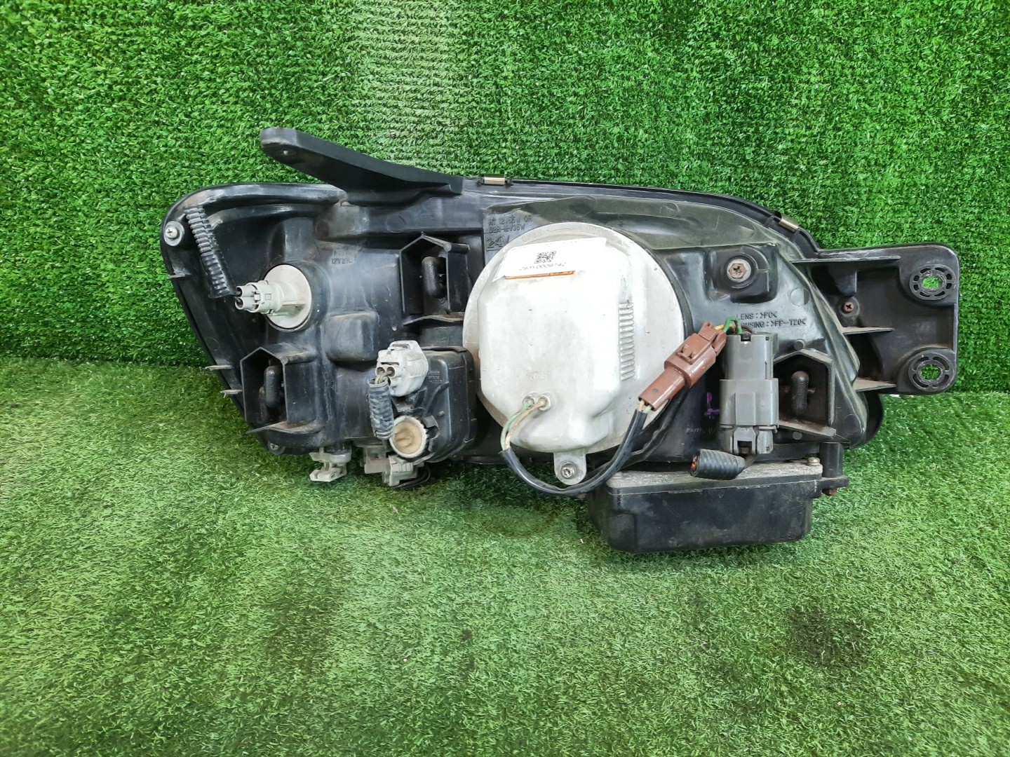 Фара левая передняя SUBARU LEGACY BH9, BE5, BH5, BHE, BHC, BE9 3 ракурс