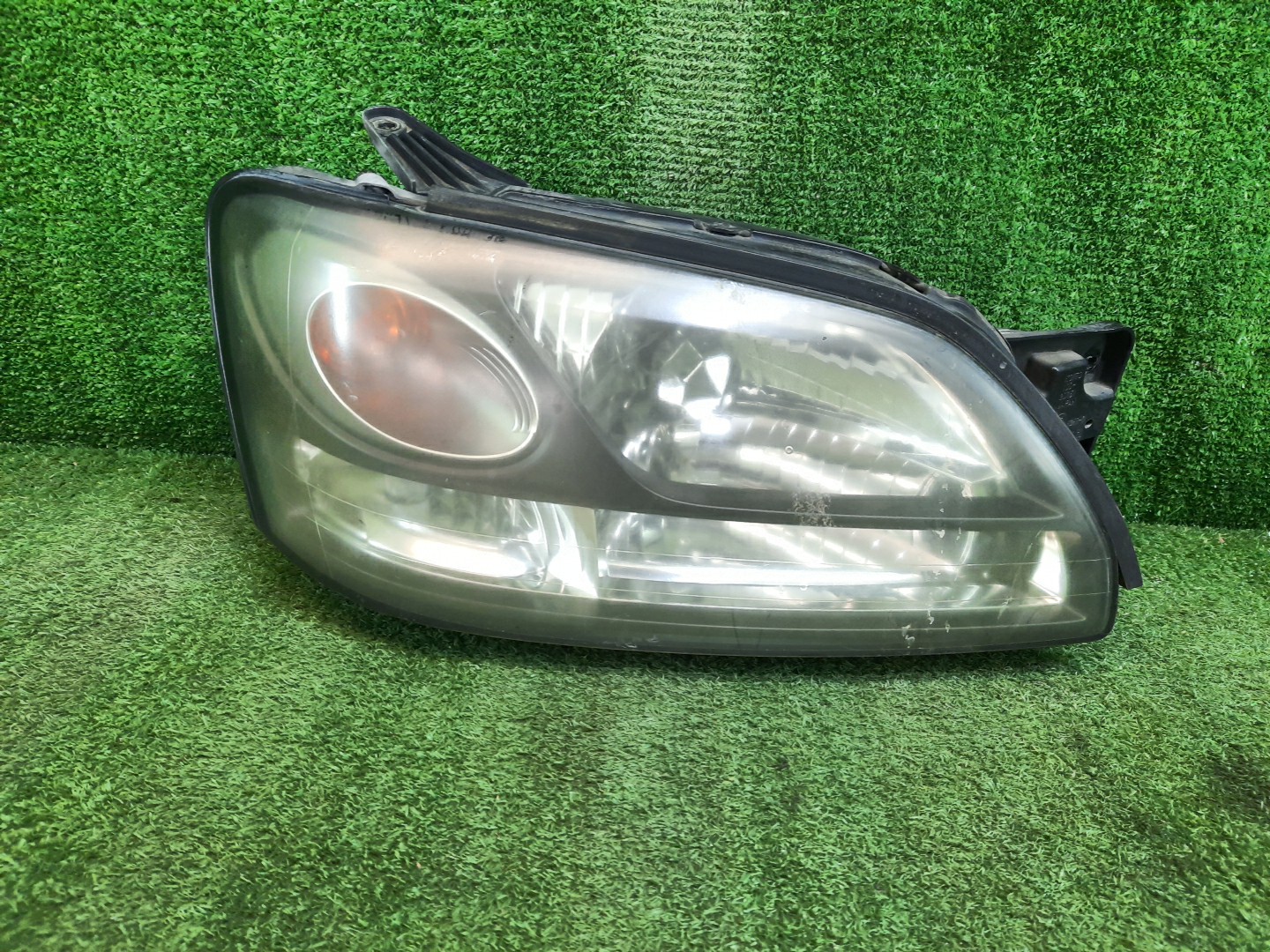 Фара правая передняя  SUBARU LEGACY BH9, BE5, BH5, BHE, BHC, BE9 1 ракурс