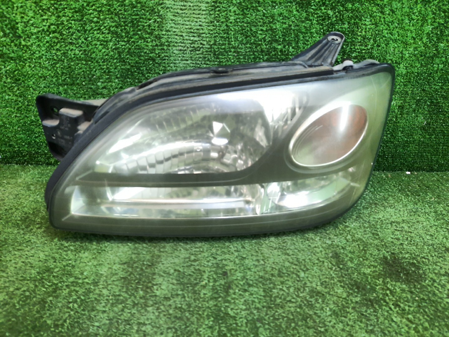 Фара левая передняя  SUBARU LEGACY BH9, BE5, BH5, BHE, BHC, BE9 1 ракурс