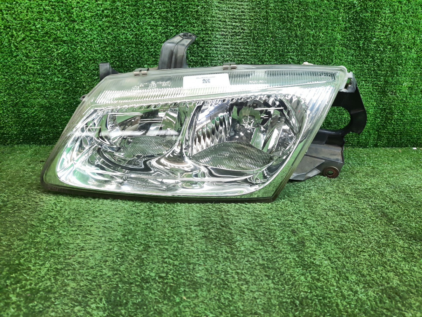 Фара левая передняя NISSAN BLUEBIRD SYLPHY G10, QG10, FG10, TG10, QNG10 1 ракурс
