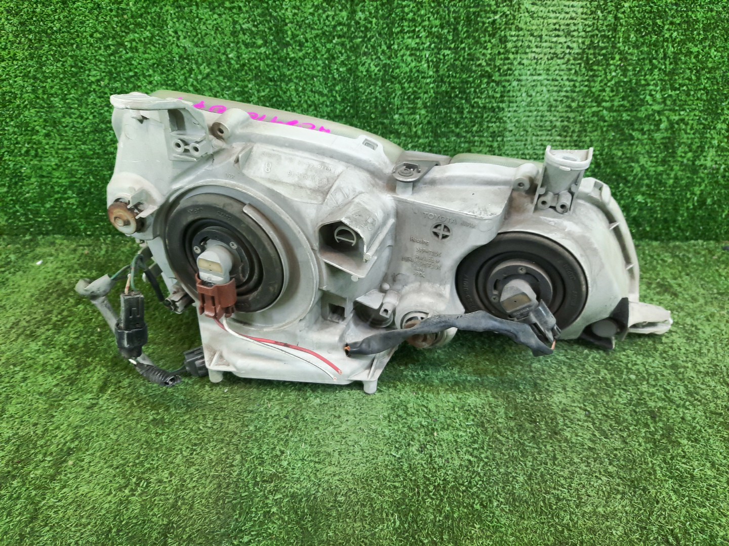 Фара левая передняя TOYOTA GAIA SXM10G, SXM15G, CXM10G, ACM10G, ACM15G 2 ракурс Фара левая передняя TOYOTA GAIA SXM10G, SXM15G, CXM10G, ACM10G, ACM15G 2 ракурс