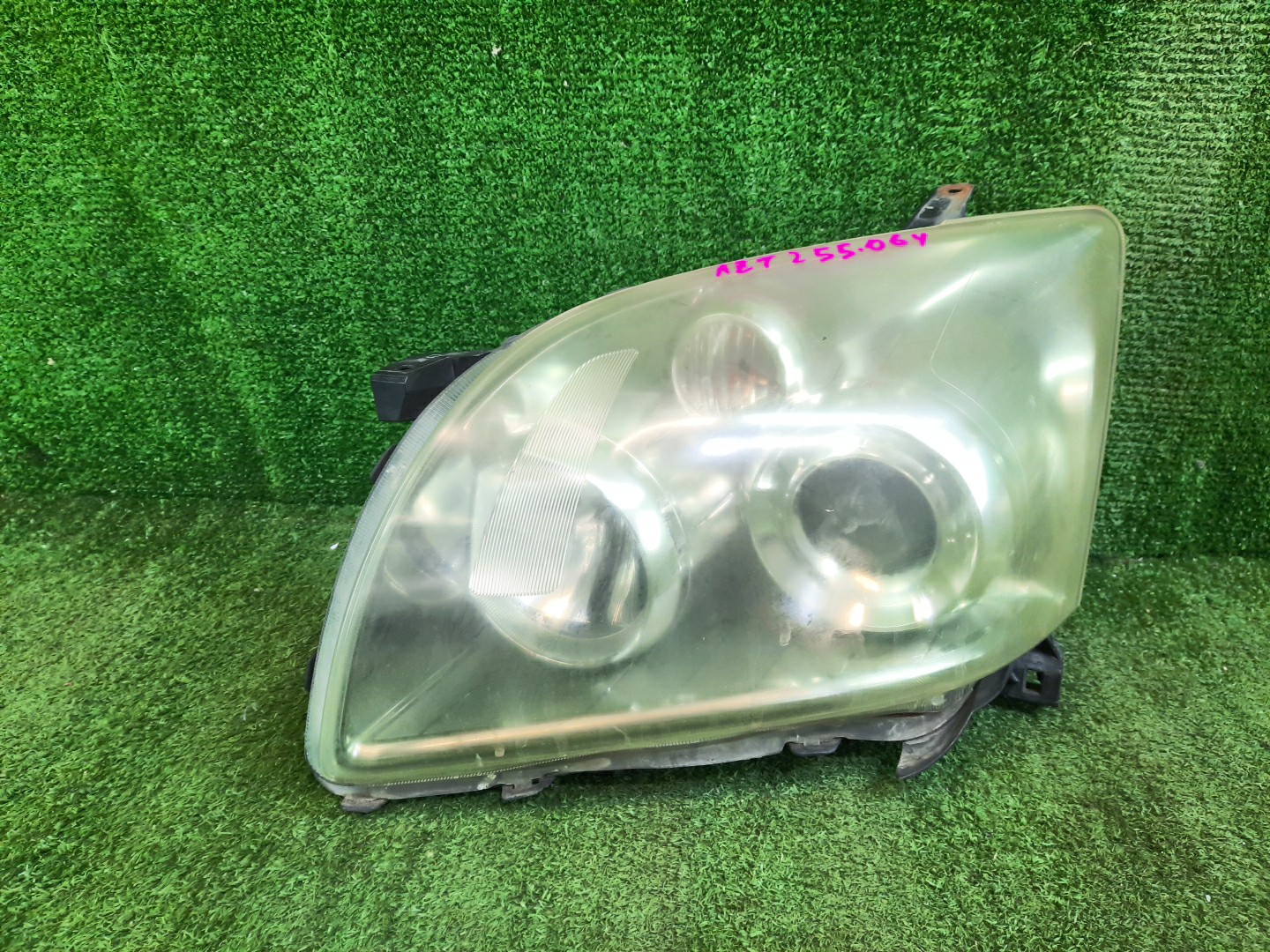 Фара левая передняя TOYOTA AVENSIS ZZT251, AZT250, AZT255, AZT251 1 ракурс