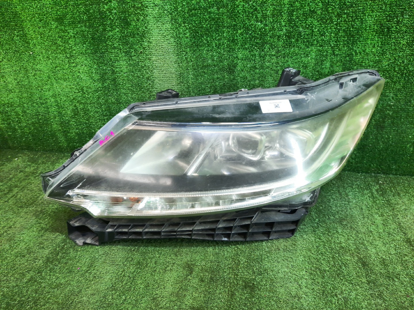 Фара левая передняя HONDA ODYSSEY RC1 1 ракурс