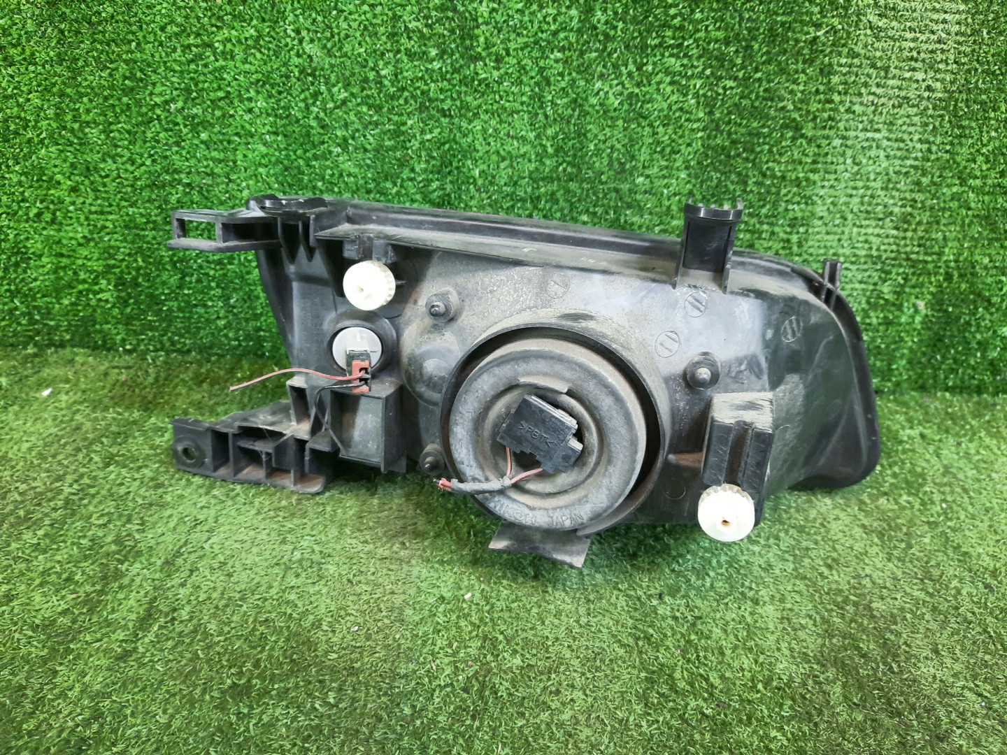 Фара левая передняя NISSAN SUNNY B15, FB15, FNB15, QB15, SB15 2 ракурс