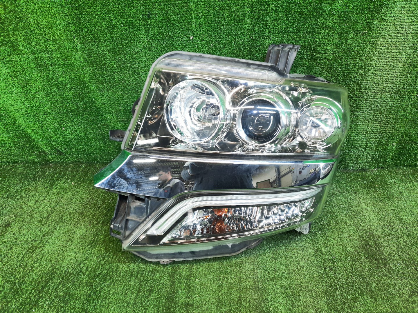 Фара левая передняя HONDA N-BOX JF1 1 ракурс