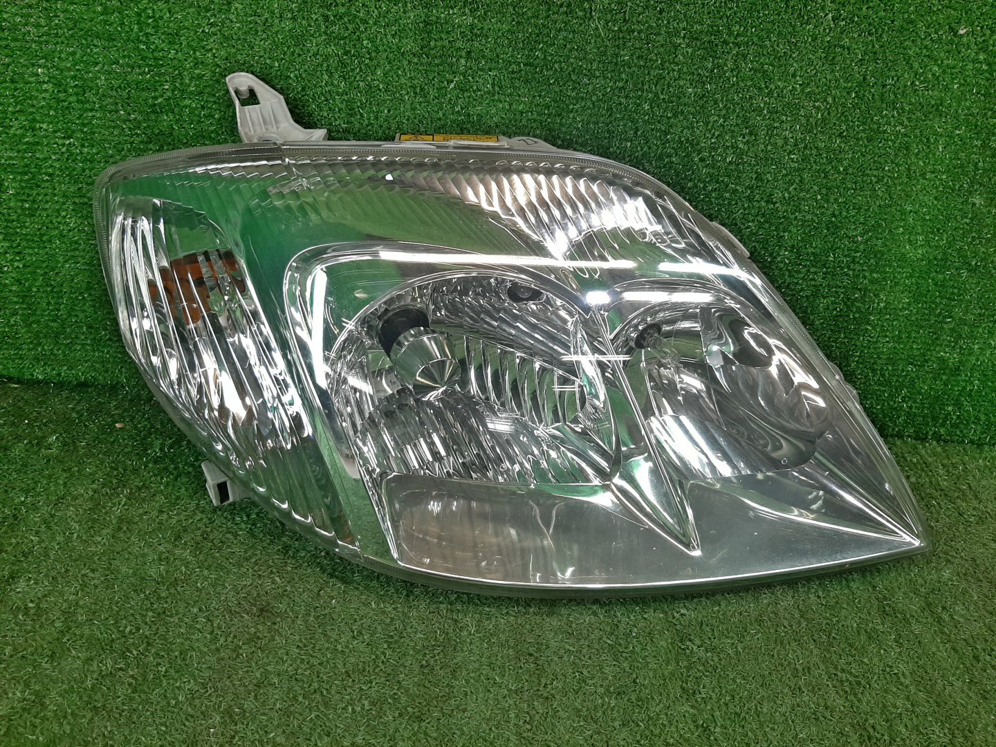 Фара правая передняя TOYOTA COROLLA, COROLLA FIELDER ZZE124, NZE121, NZE120, ZZE122, NZE124, CE121, NZE121G, ZZE123G, ZZE124G, ZZE122G, NZE124G , 1NZ-FE, 1ZZ-FE 1 ракурс