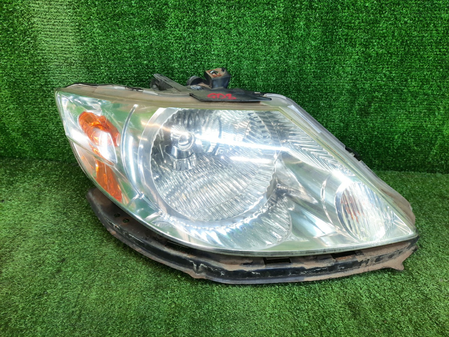 Фара правая передняя HONDA FIT ARIA GD6, GD9, GD8, GD7 1 ракурс