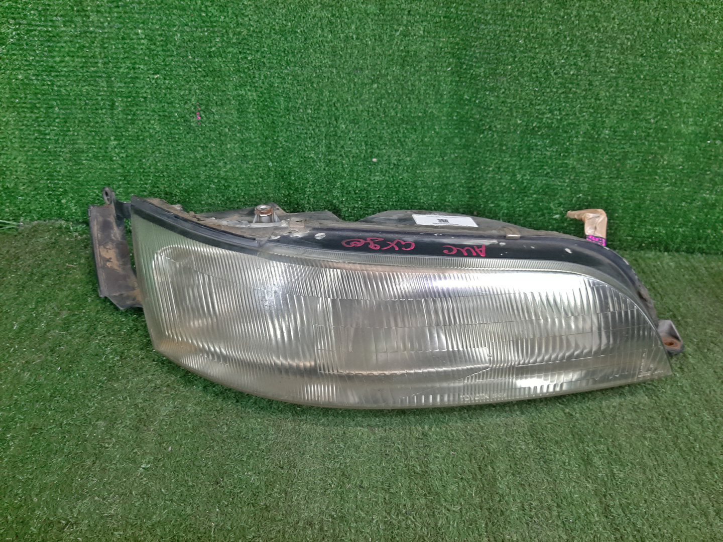 Фара правая передняя TOYOTA MARK II GX90, JZX90, SX90, JZX91, JZX93, LX90 1 ракурс