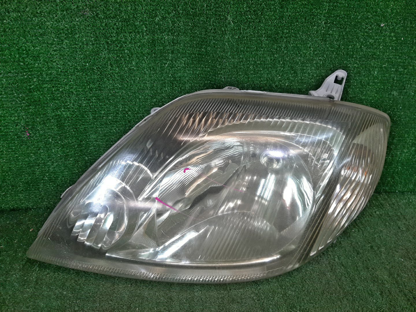 Фара левая передняя TOYOTA COROLLA, COROLLA FIELDER ZZE124, NZE121, NZE120, ZZE122, NZE124, CE121, NZE121G, ZZE123G, ZZE124G, ZZE122G, NZE124G , 1NZ-FE, 1ZZ-FE 1 ракурс