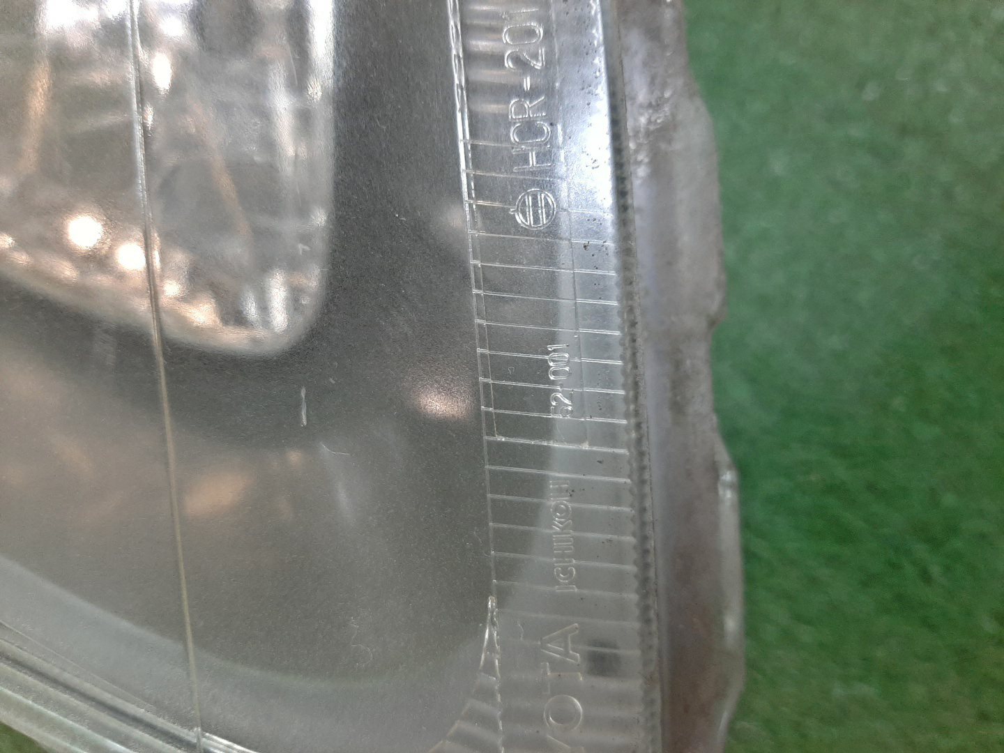 Фара левая передняя TOYOTA VITZ, YARIS SCP10, NCP10, SCP13, NCP15, NCP11, NCP13 3 ракурс